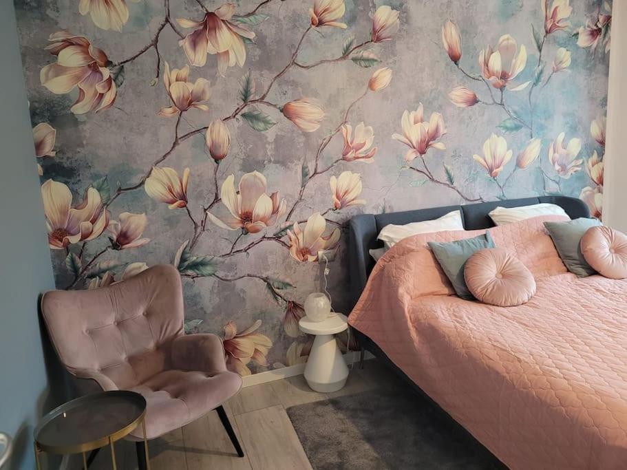 Lago-Apartment Midy, Sfeervol, Zwembad, Airco Domaso Ngoại thất bức ảnh