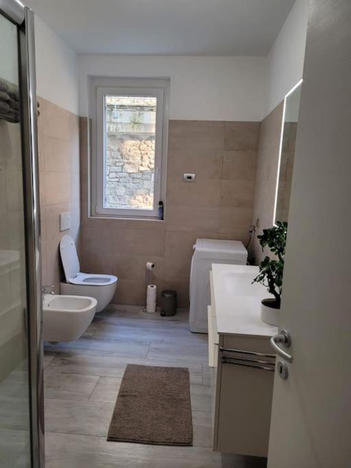 Lago-Apartment Midy, Sfeervol, Zwembad, Airco Domaso Ngoại thất bức ảnh